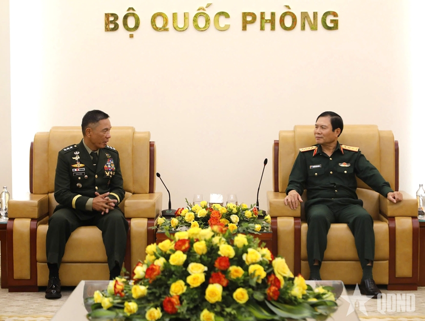 Đại tướng Nguyễn Tân Cương tiếp Tư lệnh Lục quân Philippines